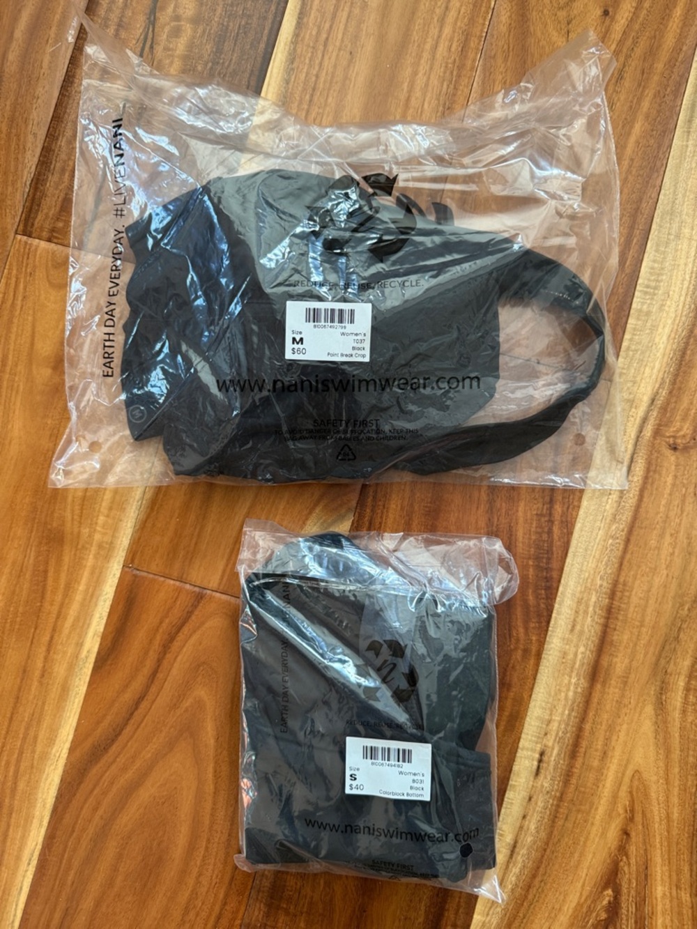 Nani Black Bikini - M Top, S Bottoms - Picture 14 of 14